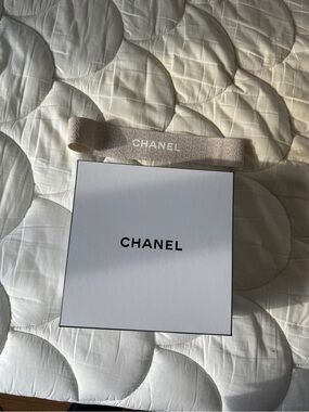 CHANEL White Gift Box with Beige Branded Ribbon